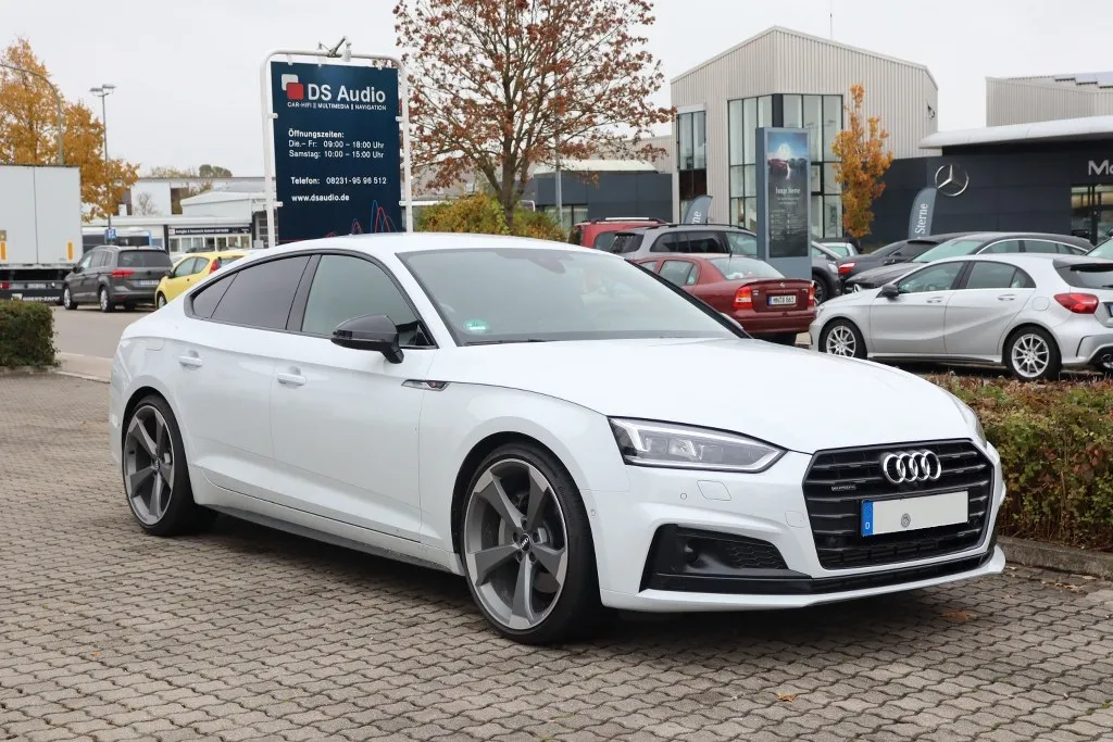 Audi_A5_F5_1