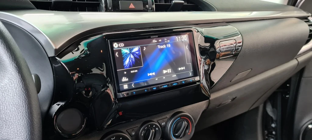 Hilux_Radio_GPS_DVD_2DIN_3