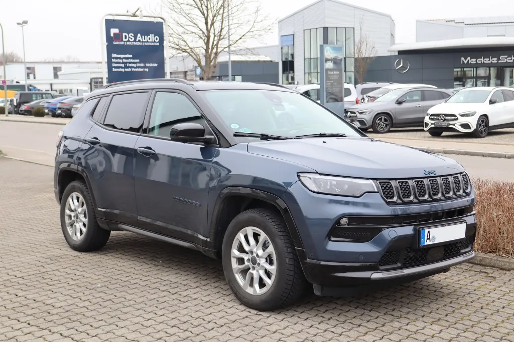 JeepCompass4xE-1
