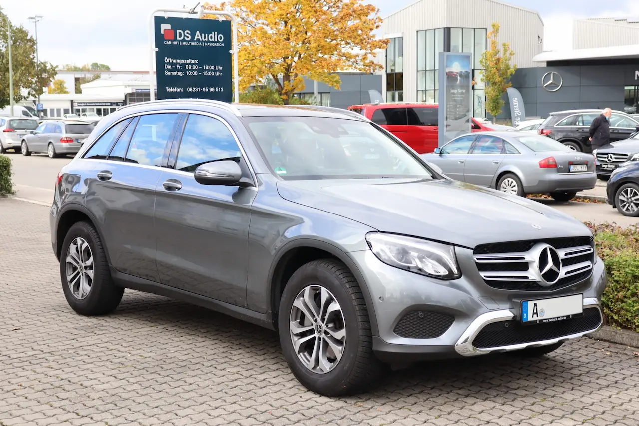 Mercedes_GLC1