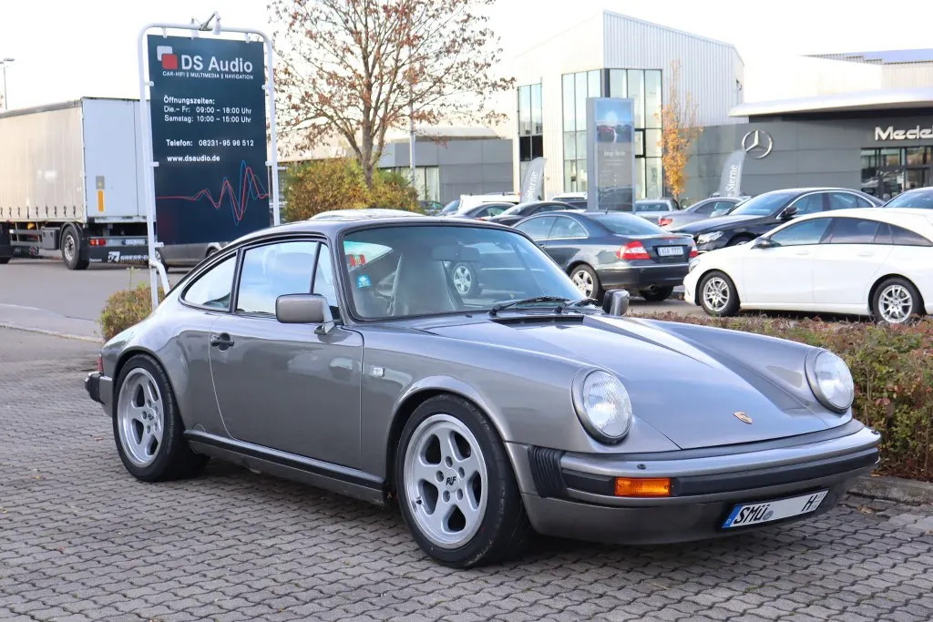Porsche-911-Carrera-G-Modell-1