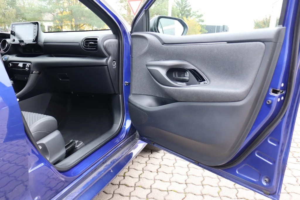 Toyota_Yaris_2021_3