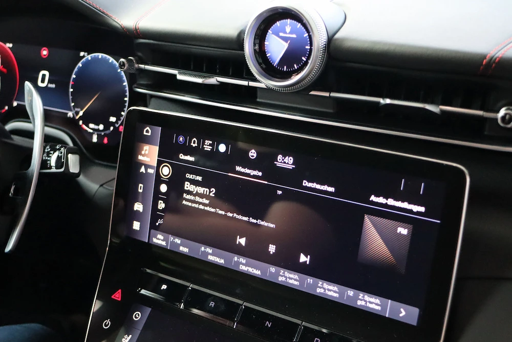 dab-plus-umbau-werkstatt-augsburg-bayern-navigation