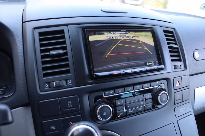 rueckfahrkamera-hd-qualitaet-nachruesten-lassen-werkstatt-hifi-augsburg-bayern-3